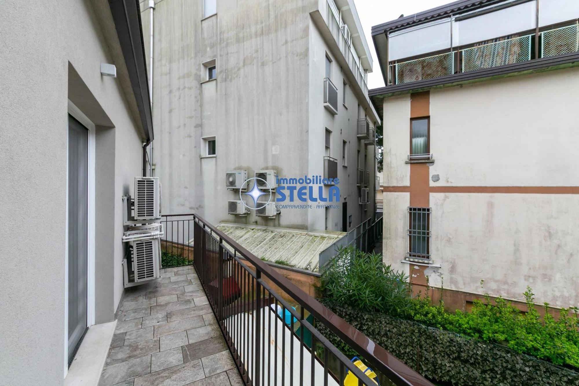 Condominio Levantina ليدو دي يسولو المظهر الخارجي الصورة